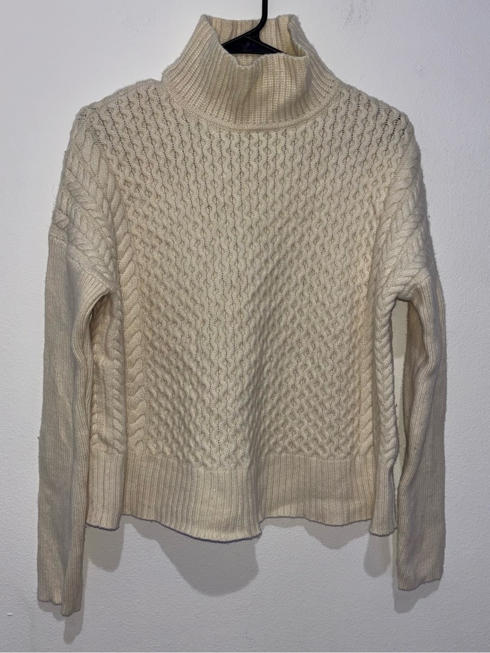 AYR Cream Sweater Size Small